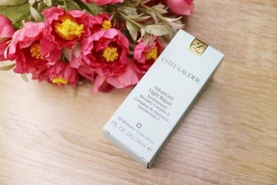 ​雅诗兰黛特润修护肌透精华露测评（冬季夜间修护肌肤）