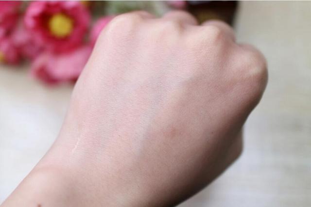 雅诗兰黛特润修护肌透精华露测评（冬季夜间修护肌肤）(4)