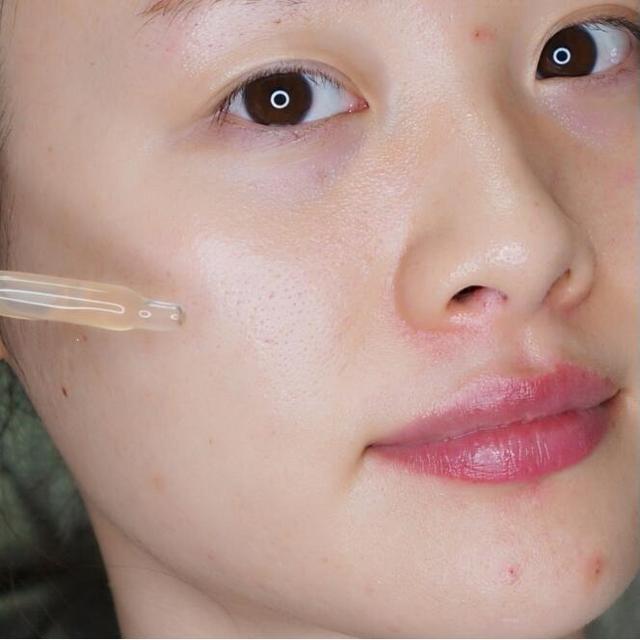 雅诗兰黛特润修护肌透精华露测评（冬季夜间修护肌肤）(5)