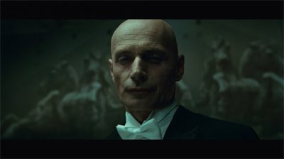 ​《下一层》：一场饕餮大餐的背后，是对人性贪婪的自我反思