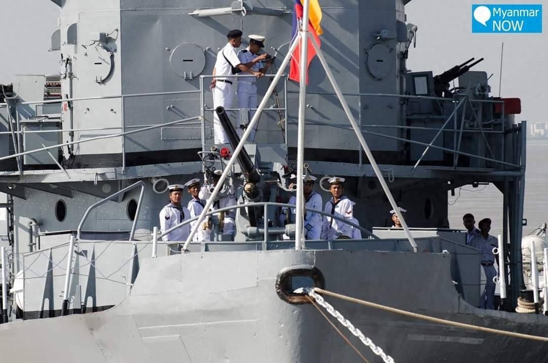 缅甸海军河上举行盛大阅舰式，万吨巨舰公开亮相，导弹火炮中国造