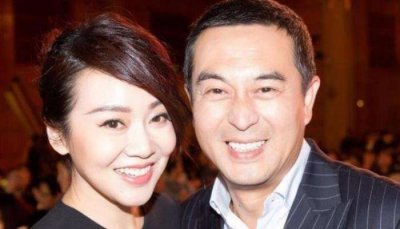 ​张嘉译的老婆是谁（原来她才是张嘉译真正的老婆）