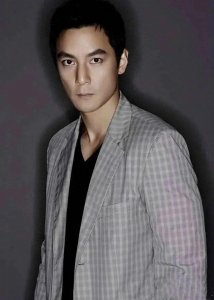 ​帅得不止一点点，吴彦祖凭啥成“男神”代名词？