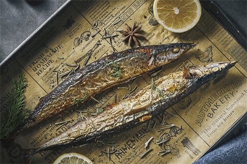 秋刀鱼的滋味~~猫和你都想了解~到了吃秋刀鱼的季节了