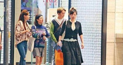 ​老戏骨寇世勋：娶两个老婆同住一户，楼上楼下共处20年直言太累