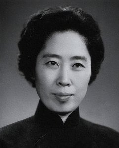 ​“毛刘”两家积怨已深？王光美出狱后的3个决定，打破流言蜚语