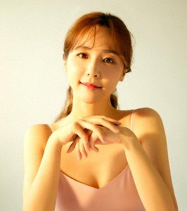 ​演员吴佳尼：嫁大21岁马景涛，10年生两子却离婚，如今怎么样了？