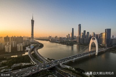 ​广东的地理位置和面积，大陆海岸线居全国首位