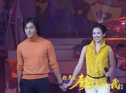 李玟跳舞惊艳全场（最经典的2001年春晚）(4)