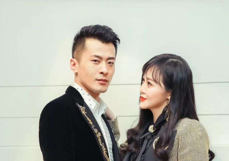 辛巴个人资料简历被扒抛妻弃子?辛巴前妻和大女儿照片曝光引争议