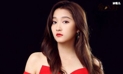 ​关晓彤父亲另有其人，网传是张晞临！