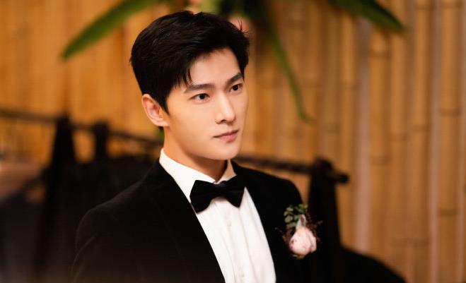 杨洋喜欢的女生类型什么样 军艺校草杨洋的择偶标准曝光