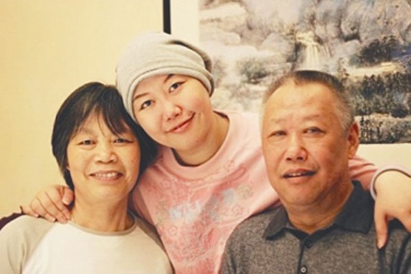 熊顿好友盹猪原型照片 都因为得病去世了