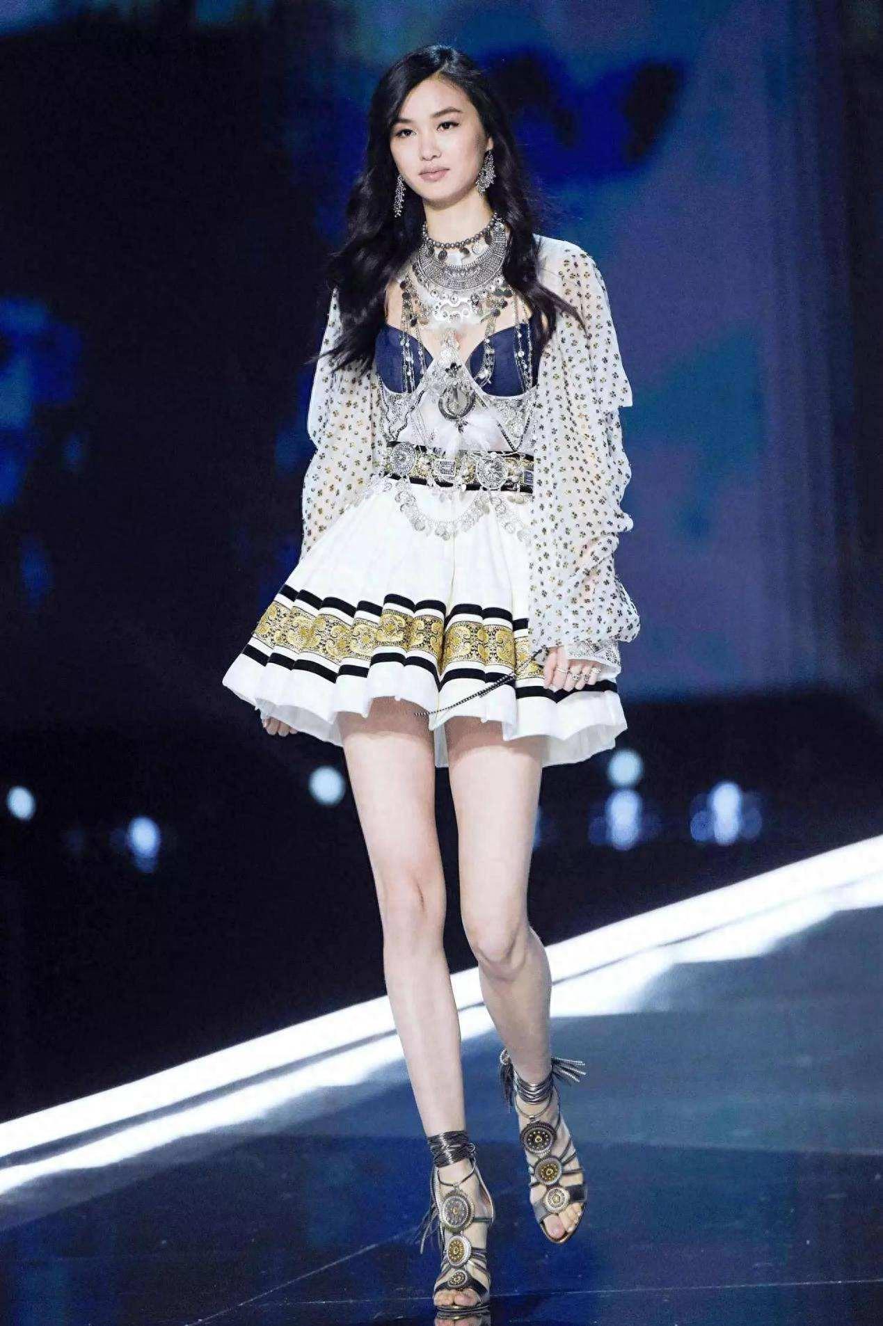 登上维密舞台的中国超模有6位，最后一位还未满20岁！