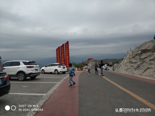 涉县最美的公路（圣福天路）一路风光秀丽，睛空万里，白云朵朵