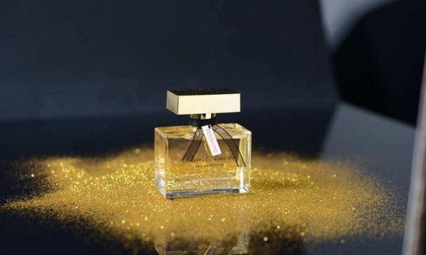 圣诞节送女孩什么礼物,圣诞节送女朋友什么礼物最有意义图1