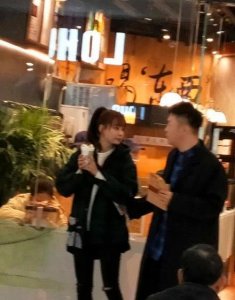 ​杜海涛沈梦辰晒婚纱后再度同框 心急网友喊话海涛:“快抱美人归”