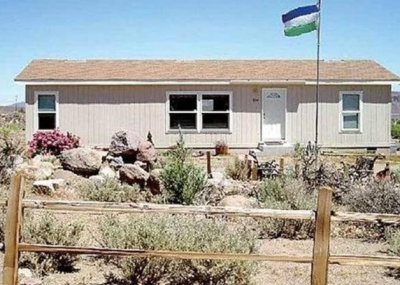 ​世界第一袖珍国：总人口仅有32人，人口增长全靠总理夫人