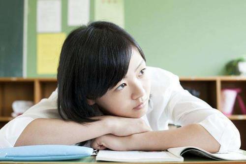 女朋友吃醋了该怎么哄，女朋友吃醋了安慰的句子