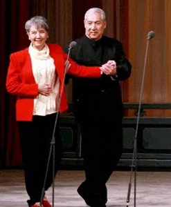 ​京剧名家曲素英：丈夫浩亮病逝4年，女儿定居国外，她现状如何？