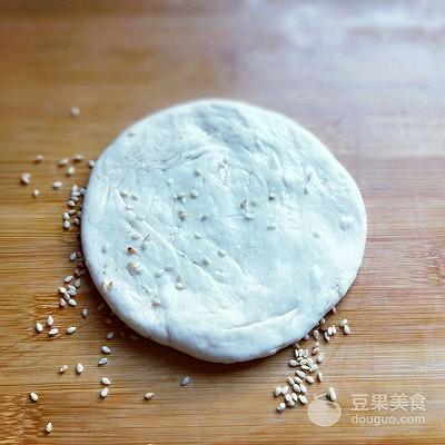 烧饼的做法电饼铛家庭版(烧饼夹烤肉利仁电饼铛)(11)