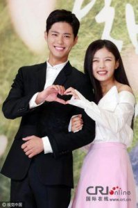 ​朴宝剑辱华事件揭秘：广告争议与公众反响分析