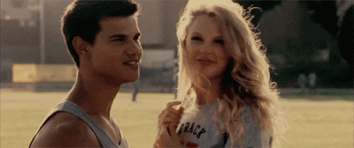 ​泰勒·洛特纳与泰勒·朵蜜正式订婚，曾是泰勒·斯威夫特的男朋友