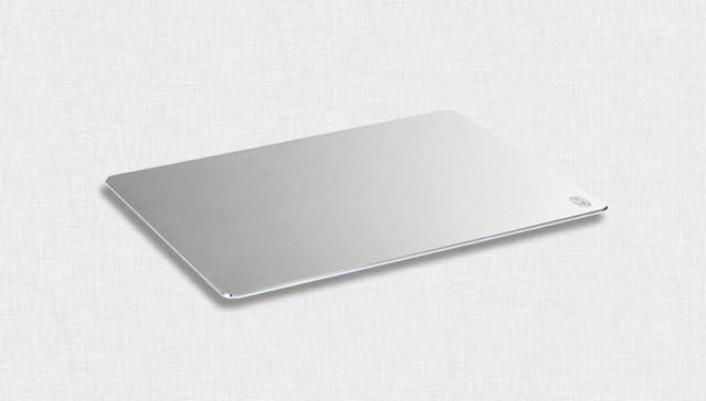 鼠标垫皮的好还是布的好(聊聊鼠标垫的材质与保养方法)(2)