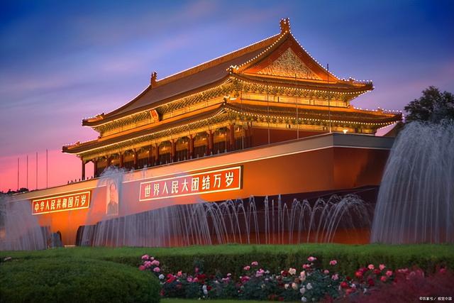 想看看百年前的天安门场景(你在这仨地方也能看到天安门)(2)