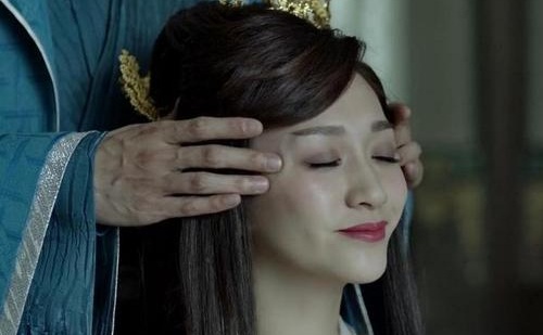 李小冉老公为什么被砍(李小冉抢了谁的老公)