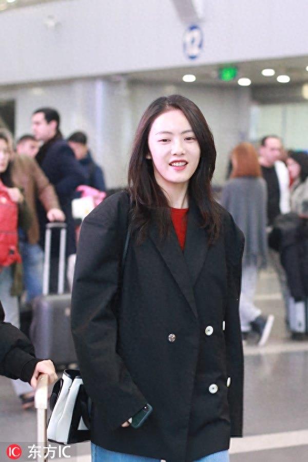 《柒个我》女主蔡文静肤白貌美，对着镜头犹如一股清风扑面