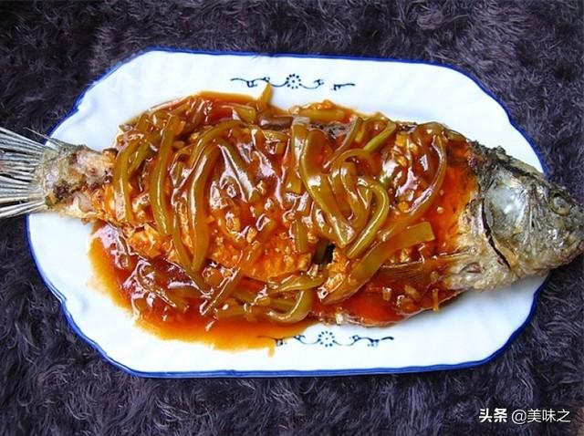 糖醋鲤鱼最简单家常做法(糖醋鲤鱼的13种做法)(2)