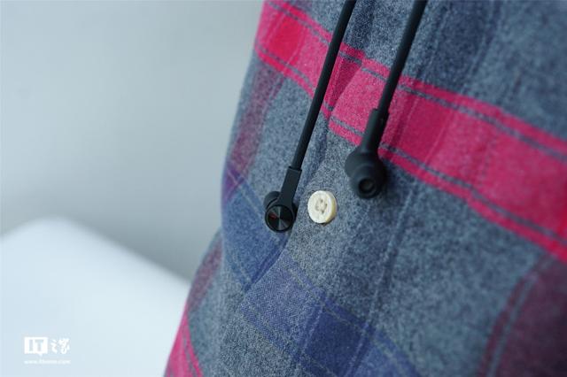 华为耳机freelace和活力版对比(华为FreeLace无线耳机体验)(17)