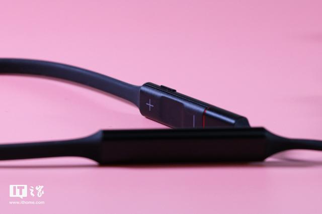 华为耳机freelace和活力版对比(华为FreeLace无线耳机体验)(6)