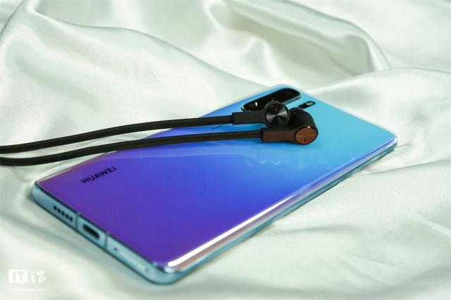 华为耳机freelace和活力版对比(华为FreeLace无线耳机体验)(21)