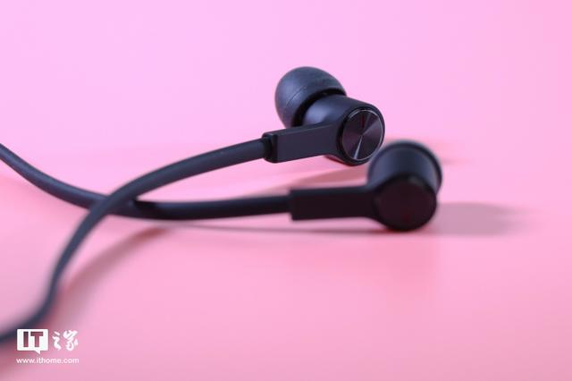 华为耳机freelace和活力版对比(华为FreeLace无线耳机体验)(19)