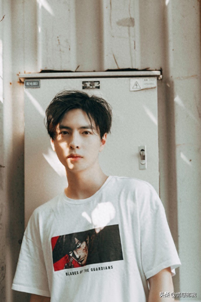 蒲熠星明星大侦探再登场,女朋友担任化妆师,少年感组图帅气养眼