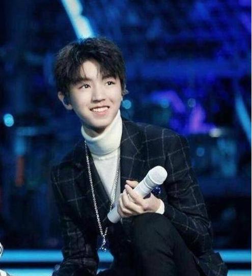 王力宏认错王俊凯, 粉丝还大呼真的是小凯! 王力宏8字回应好尴尬