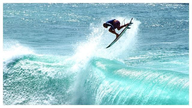 越南这个海岛，素有“珍珠岛”之称，国内游客相对较少，还免签