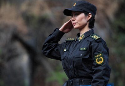​中国武警第一女特战霸王花！