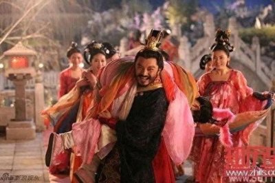 ​“萧妃的逆袭：从隋朝宠妃到民间女神的传奇人生”