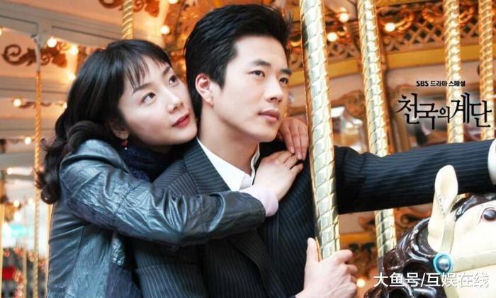 《天国的阶梯》让她成为国民女神, 但43岁才嫁出去, 原因令人震撼