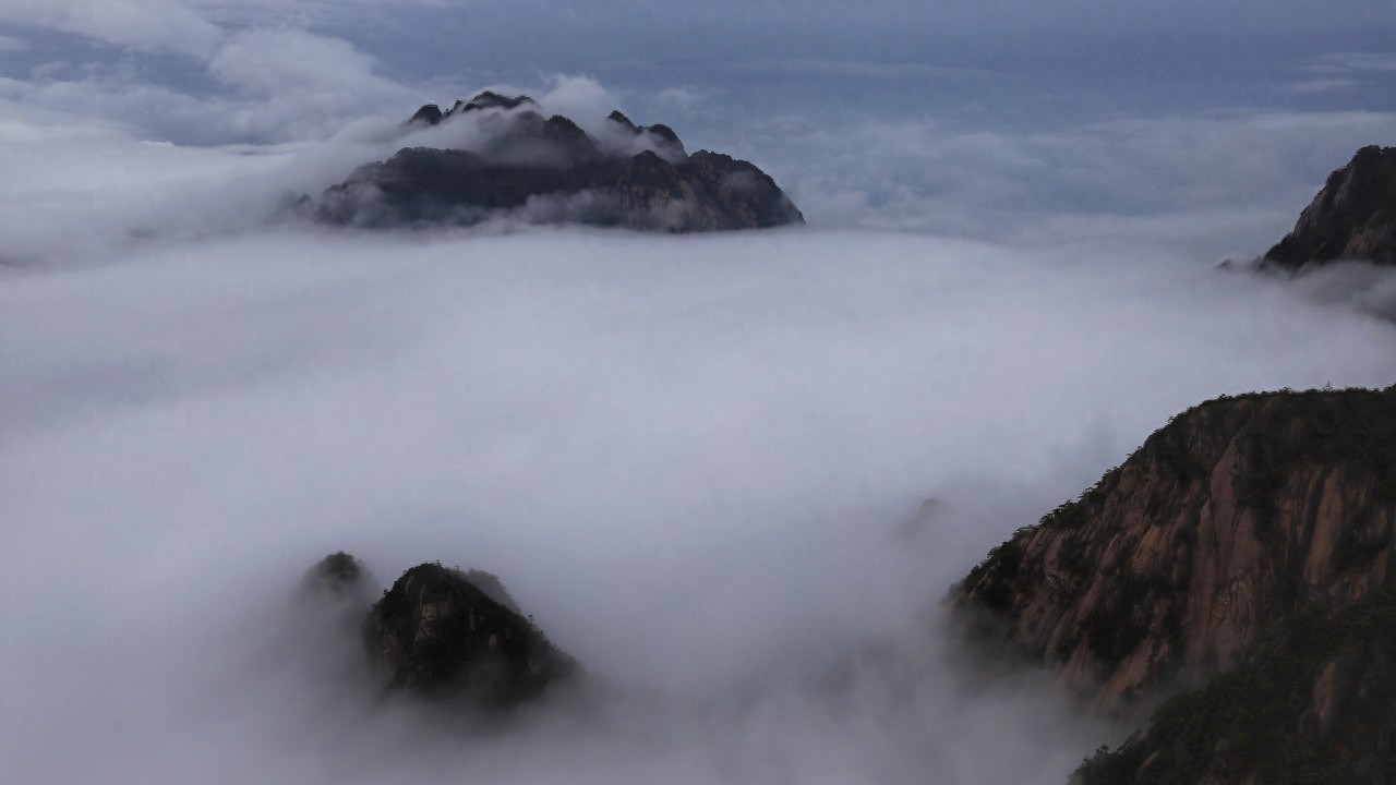 天都峰为36大峰之一，海拔1810米