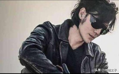 ​《盗墓笔记》寄生在黑瞎子身上的“灵”到底是什么东西？