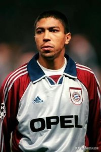 ​21世纪效力拜仁的7大神锋，莱万最伟大