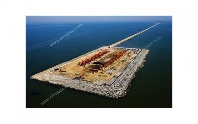 ​爱情胜于报国（爱情胜于一切）