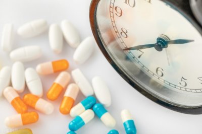 ​大剂量口服盐酸地芬尼多（眩晕停）致死一例