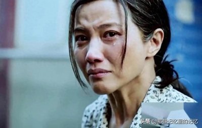 ​颜丙燕：22岁踏入影坛，35岁荣获影后，经历丰富至今未婚