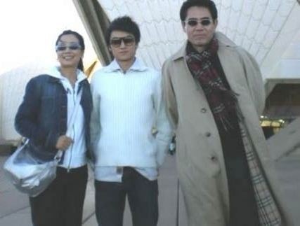 60岁陈宝国的同岁妻子赵奎娥近照