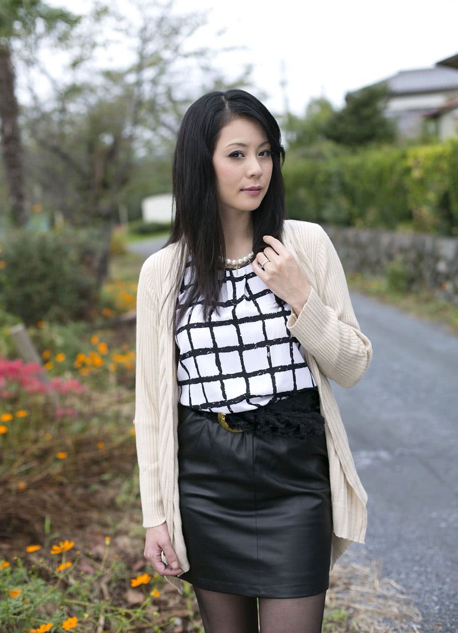 爱田奈奈个人资料写真作品